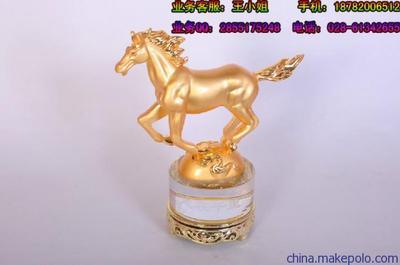 水晶光华点亮精彩时刻 环典工艺美术品，铸就酒店盛典记忆