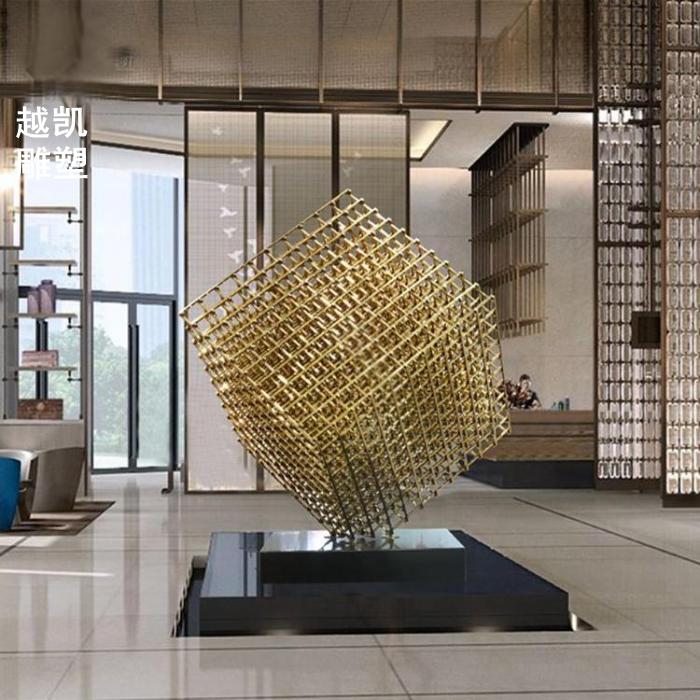 铸铜魔方雕塑 仿真魔方雕塑厂家 花园小品 - 长安越凯工艺美术品商行